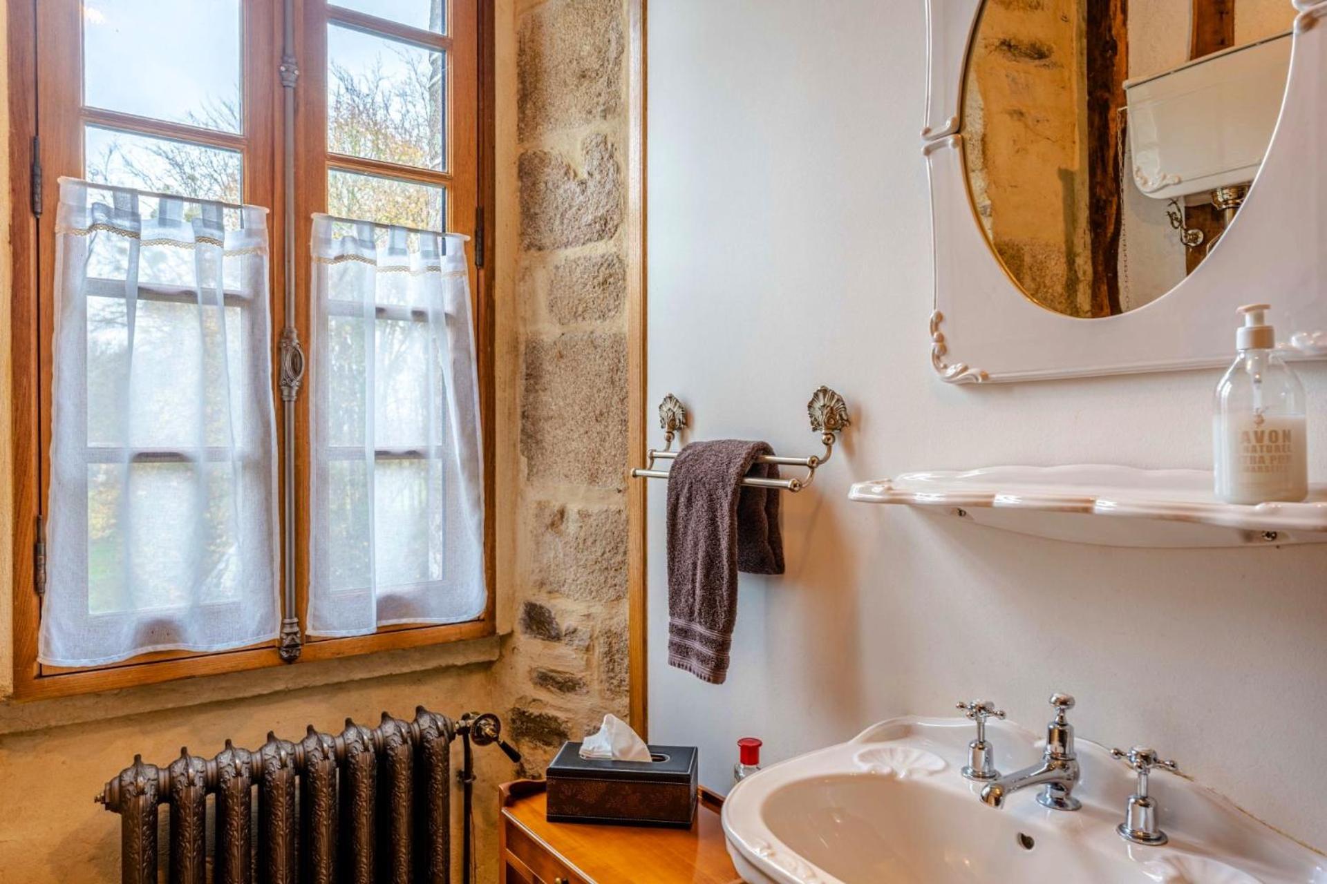 Chateau Isigny, Ideal Pour Les Familles Avec Enfants Et Les Animaux De Compagnie, Situe A Proximite Du Mont Saint-Michel Экстерьер фото